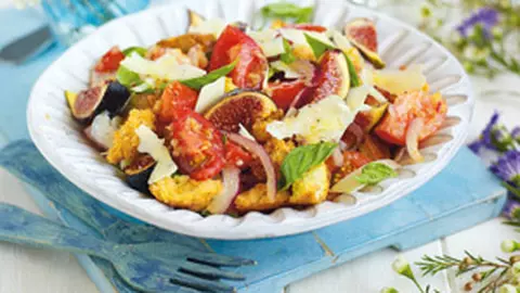 Salată în stil toscan