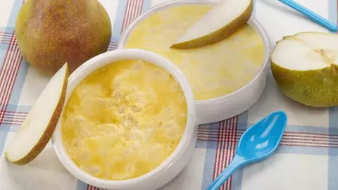 Clafoutis cu pere (de la 12 luni)