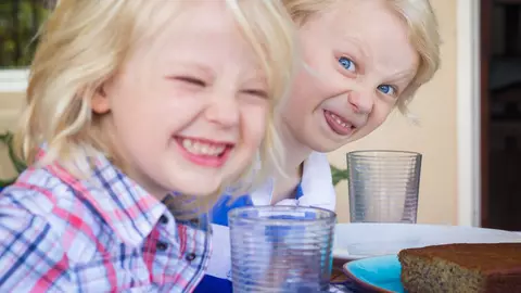 Copilul vorbește urât