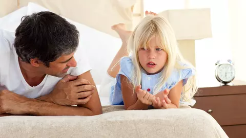 Să nu afle copilul adevărul?!