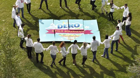 Dero te îndeamnă: Spală românește!