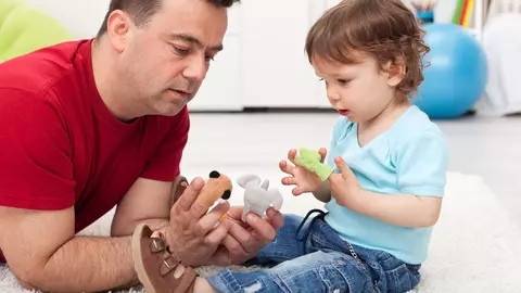 Cum să inventezi cele mai frumoase povești pentru copii