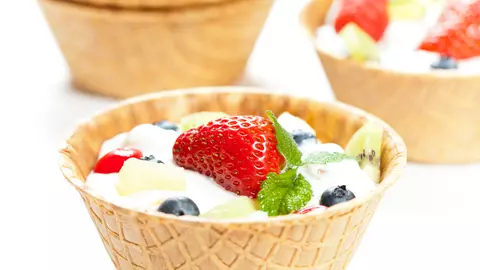 Desert rapid: Parfe cu ricotta și fructe de pădure