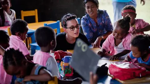 Vedete implicate în proiecte caritabile