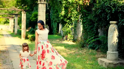 Hainuțe și accesorii pentru mami și bebe