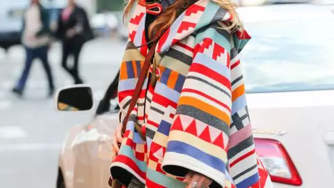 Blake Lively își poartă sarcina cu stil