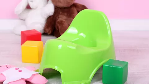 4 metode de a-l învăța să facă la oliță