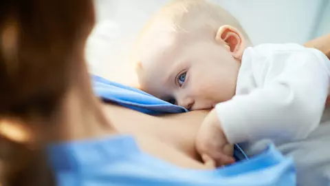 Alăptarea – cum să ai suficient lapte