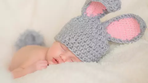 Cea mai periculoasă poziţie de dormit la bebeluşi