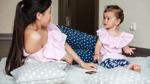 3 întrebări pe care să le pui copilului în fiecare seară