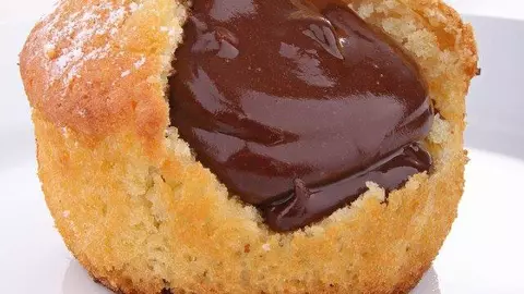 Brioşe cu ciocolată sau nutella de casă