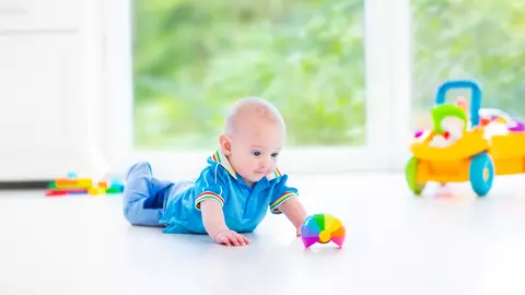 Jucării pentru bebeluși - ce îl ajută să se dezvolte