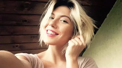 Sore a mers pentru prima dată la mare cu fetița ei | FOTO