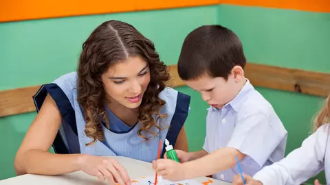 A facut un gest care sigur ii va castiga un loc in rai. Era doar educatoarea fiului sau, dar i-a schimbat viata