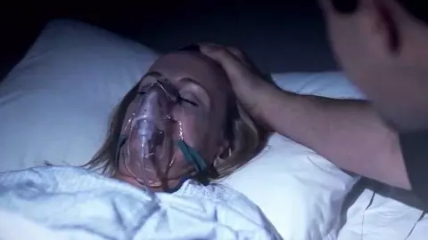 Ea a murit in timpul nasterii, dar sotul ei a apucat sa-i mai spuna cateva cuvinte