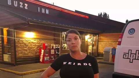 O femeie insarcinata cu gemeni a fost data afara dintr-un restaurant