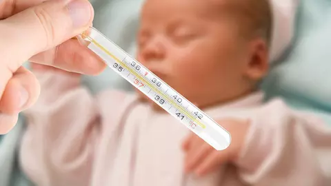 Ce sa faci cand bebelusul are febra