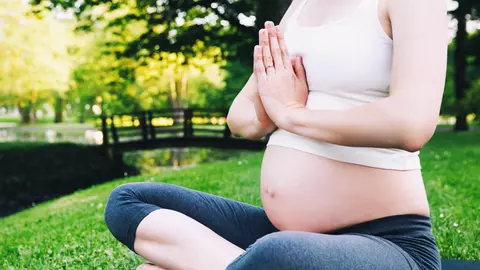 TREND: ce este nasterea Lotus si de ce e o idee foarte proasta