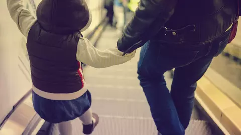 UPDATE: Mama discriminata la cinema: "Ne confruntam cu o discriminare continua si constanta"