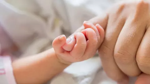 Ce simti cand nasti? - 14 mamici iti povestesc cum au trait nasterea