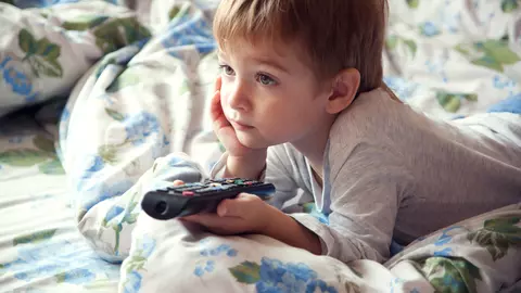 Cum ii explici copilului tau stirile despre evenimente violente