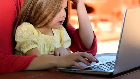 Părinții vor avea zile libere și în timpul vacanțelor școlare