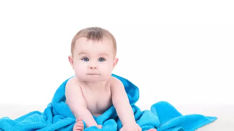 Fontanela bebelușului: Ce este, când se închide și ce anomalii poate avea