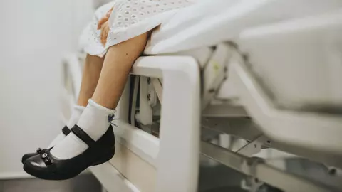 Spitalele pregătesc mai multe locuri pentru copiii cu COVID-19