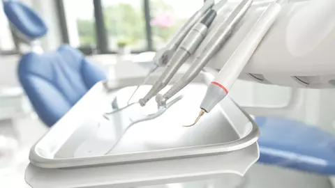 Un băiat de 3 ani a murit după ce stomatogolul i-a făcut anestezie