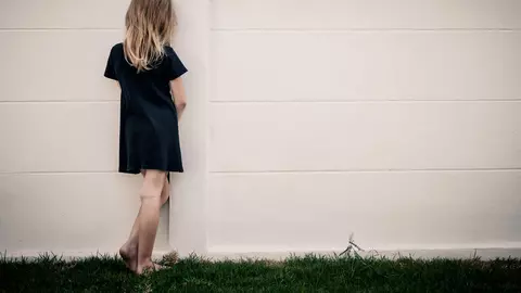 O adolescentă s-a sinucis după ce a fost victima unui viol și a agresiunilor în mediul online