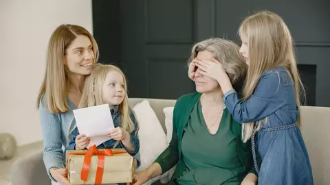 6 idei de cadou pentru mamă sau bunică