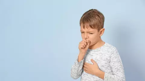 Medicul Mihai Craiu: "Siropurile de tuse sunt rareori eficiente și deseori nerecomandabile"