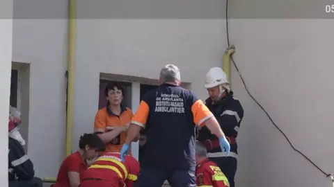 O fetiță a căzut de la etajul al doilea al unui bloc din Timișoara. Vecinii, revoltați "Părinții sunt de vină!"