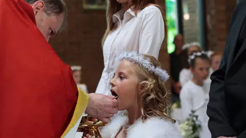 De ce este bine să împărtășim copiii? Ce spun preoții