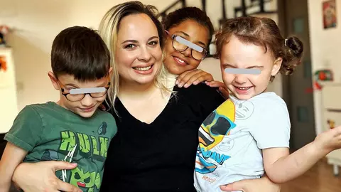 Laura Eremia, de la "Chefi fără limite", despre diagnosticul grav primit de fata cea mică. "Un fel de Steven Hawkins. Sunt 175 de cazuri în toată lumea"