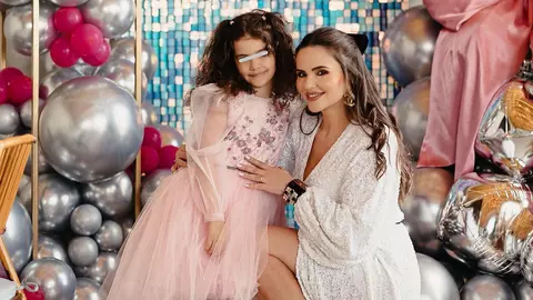 Cristina Șișcanu și-a înscris fetița la o școală privată. "Știm hibele învățământului de stat din România!"