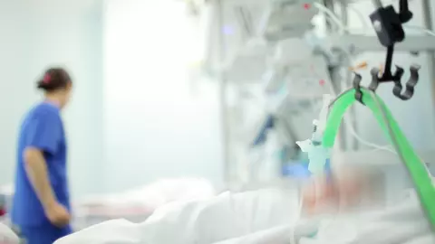 Durerea unei femei care și-a pierdut nepoata din cauza unei infecții din Spitalul  "Sf. Maria" din Iași. "Copilul a dorit să trăiască, deschidea ochii, mișca mânuțele!"