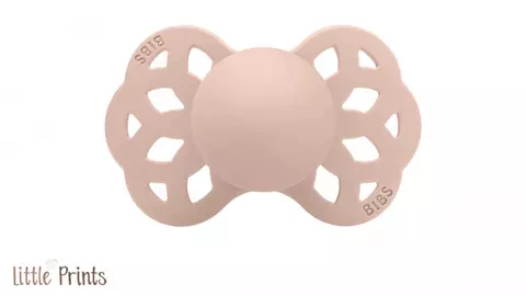 Suzeta ortodontică Bibs din silicon alimentar și alte produse baby-friendly, de la Little Prints 