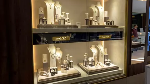 Cauți bijuterii elegante? MoneyGold este partenerul tău de încredere