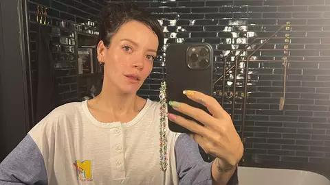 Lily Allen spune că viața de mamă i-a distrus cariera muzicală. "Am ales să mă concentrez asupra lor!"