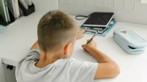 Puterea iertării: O lecție esențială pentru copilul tău. Cum îl ajuți să depășească resentimentele?