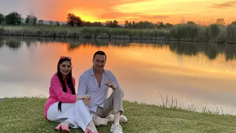 Ce copii mari și frumoși are soția lui Alin Oprea. Fiul Medanei, Darius, a împlinit 18 ani și vrea să devină deputat european