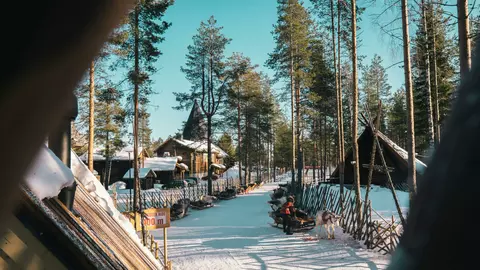 7 Activități de iarnă care stimulează creativitatea și mișcarea la copii