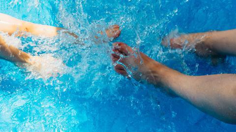 Distracție la cote maxime vara aceasta – de ce ai nevoie de water guns pentru petreceri cu prietenii