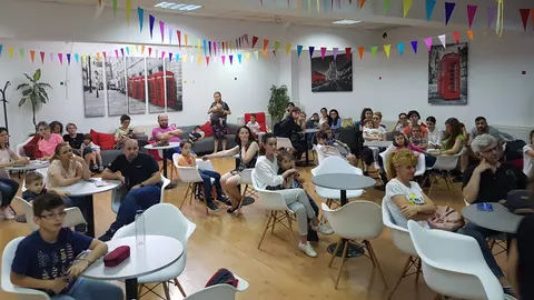 Cursurile pentru școlari care transformă engleza în emoție și încredere - cursurile EKA