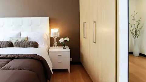 Aer uscat noaptea în dormitor? De ce este o problemă și cum o poți rezolva!