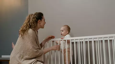 Ritualul de seară: cum pregătești camera bebelușului pentru un somn lung și liniștit