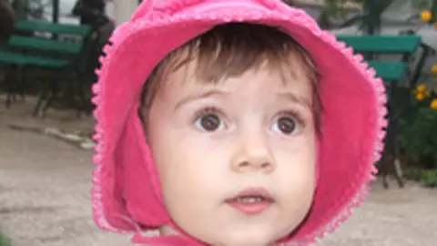 Iuliana si Alexandra Claudia