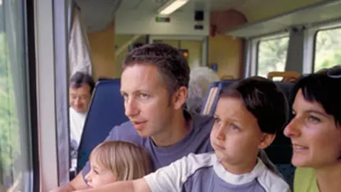 Cu copilul prin lume