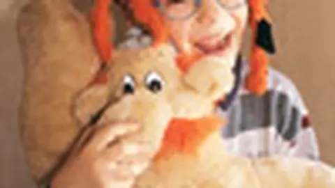 Atat de mic si  poarta ochelari...